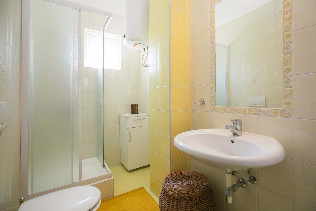Apartment Gino رافني الغرفة الصورة